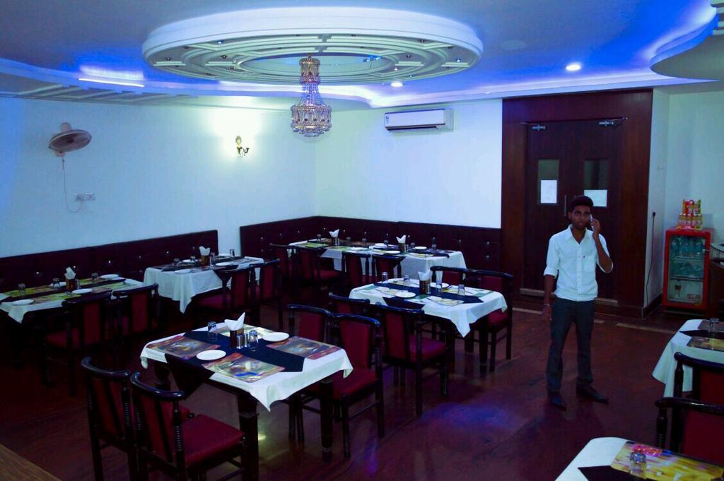 Hotel Taj Prince Agra  Esterno foto